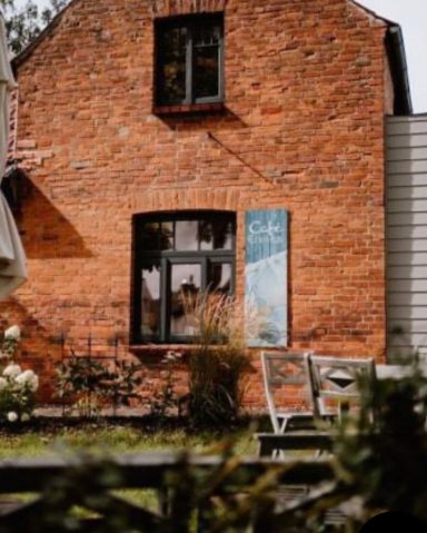 Café Enehus, Einhaus